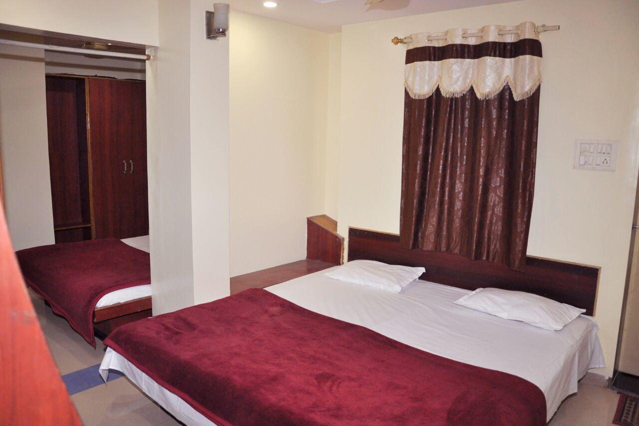 Hotel Sagar Lodging Аурангабад Екстериор снимка